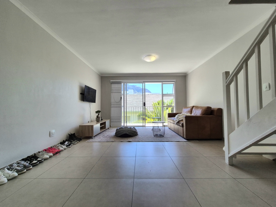 2 Bedroom Property for Sale in Claremont Upper Western Cape